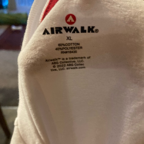 White Airwalk T Shirt Men’s XL - Picture 3 of 3